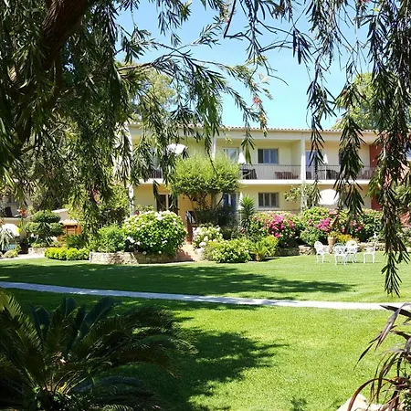 Le - In Aparthotel Calvi (Corsica)